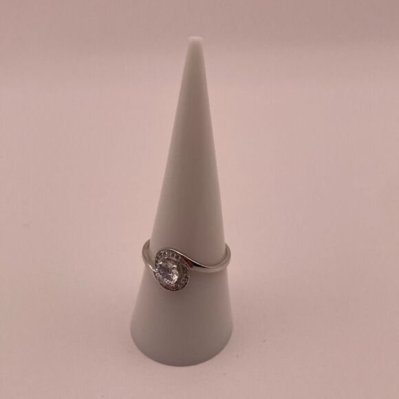 Cubic Zirconia Statement Ring size 7 - Picture 4 of 4